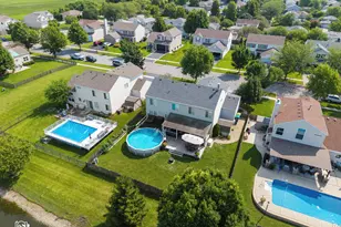 3105 Twin Falls Dr, Plainfield, IL 60586 - Photo 2