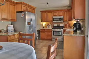1214 Easy St, Palmyra, MO 63461 - Photo 10