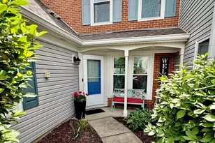 259 Doral Ct, Elk Grove Village, IL 60007 - Photo 2