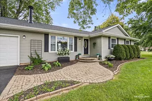 1750 Suzy St, Lake Holiday, IL 60548 - Photo 1