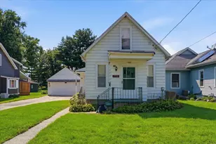 709 Institute Blvd, Dixon, IL 61021 - Photo 1