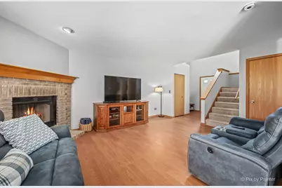 5613 W Von Avenue #C, Monee, IL 60449 - Photo 4