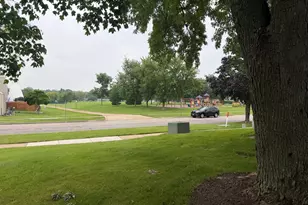 699 Canterbury Dr, Hanover Park, IL 60133 - Photo 16