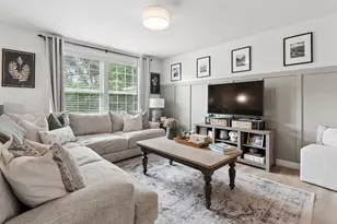 1021 Crane Pt, Elgin, IL 60124 - Photo 2