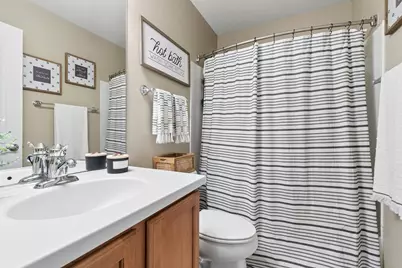 1021 Crane Point, Elgin, IL 60124 - Photo 14