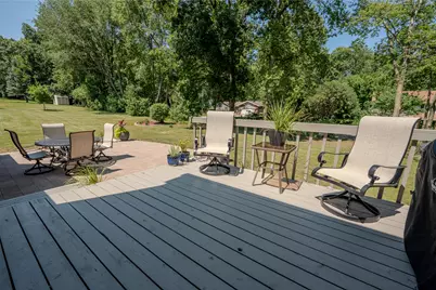 2206 Farmdale Lane, Freeport, IL 61032 - Photo 28
