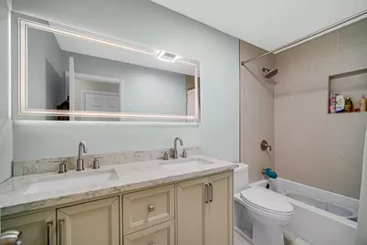 3010 N Kennicott Avenue, Arlington Heights, IL 60004 - Photo 10