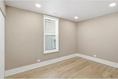 2939 N Hamlin Avenue, Chicago, IL 60618 - Photo 22