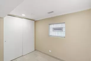 2939 N Hamlin Ave, Chicago, IL 60618 - Photo 18