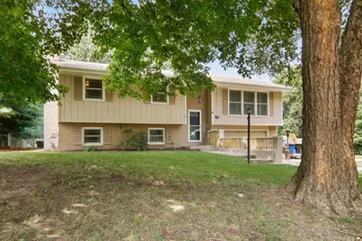 18864 Pioneer Street, Bloomington, IL 61705 - Photo 2