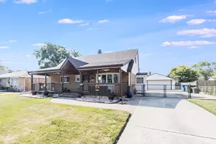 6941 Olympic Dr, Bridgeview, IL 60455 - Photo 2