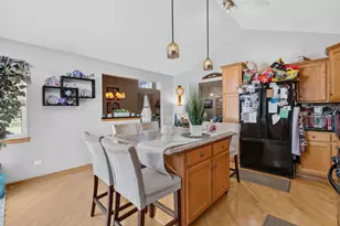 4618 Lalique Ct, Joliet, IL 60431 - Photo 4