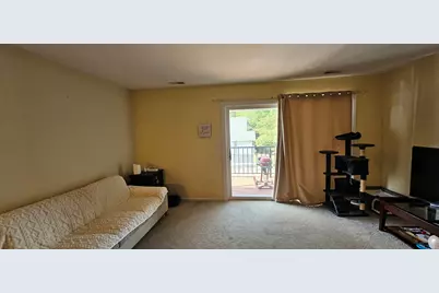 893 Golf Course Road #8, Crystal Lake, IL 60014 - Photo 4
