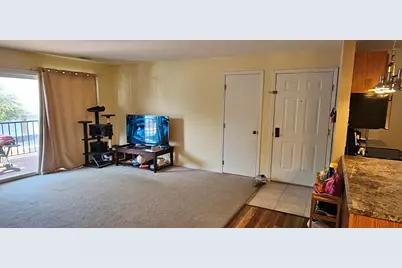 893 Golf Course Road #8, Crystal Lake, IL 60014 - Photo 8