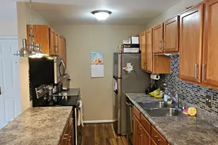 893 Golf Course Rd, Crystal Lake, IL 60014 - Photo 6