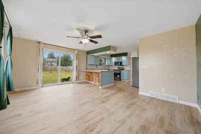 203 W Nissen Stigen, Lee, IL 60530 - Photo 8