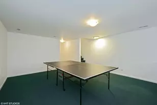 1560 N St Marks Pl, Palatine, IL 60067 - Photo 10