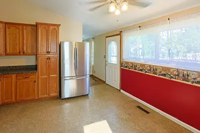 113 Siesta Road, Carpentersville, IL 60110 - Photo 18