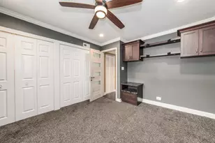 9461 Bay Colony Dr, Des Plaines, IL 60016 - Photo 14