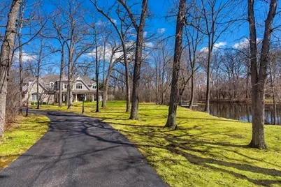 1300 Abington Cambs Drive, Lake Forest, IL 60045 - Photo 2
