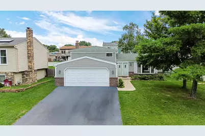 915 Wampum Court, Carol Stream, IL 60188 - Photo 2