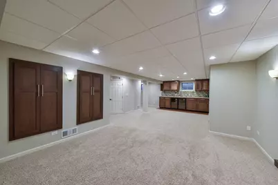 2067 Childs Court, Wheaton, IL 60187 - Photo 14
