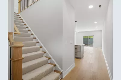 160 Violet Lane, Wheeling, IL 60090 - Photo 2
