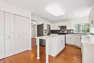 1704 Charlotte Cir, Naperville, IL 60564 - Photo 4