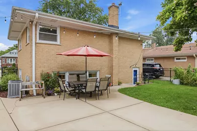 1451 Suffolk Avenue, Westchester, IL 60154 - Photo 32