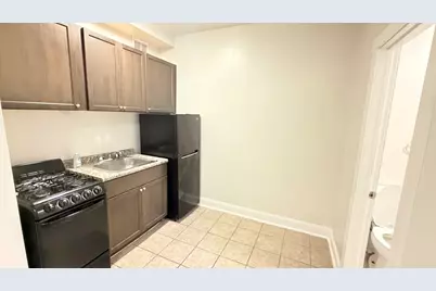 839 W Sheridan Road #404, Chicago, IL 60613 - Photo 4