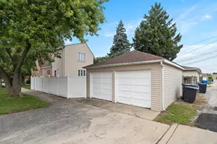 5601 N Ozark Ave, Chicago, IL 60631 - Photo 4