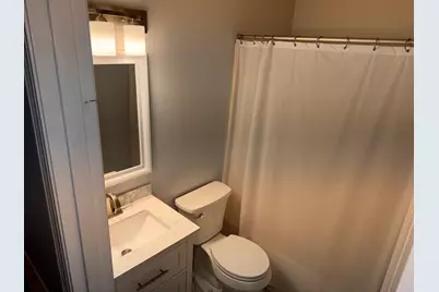 24 Jamaica Colony Street #4, Fox Lake, IL 60020 - Photo 6