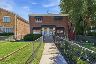 6337 S Lorel Ave, Chicago, IL 60638 - Photo 2