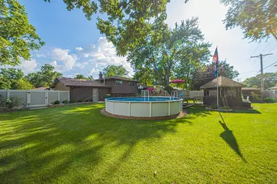 302 Birch Drive, Shorewood, IL 60404 - Photo 4