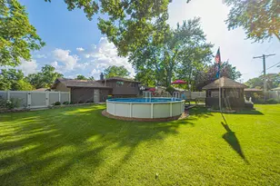 302 Birch Dr, Shorewood, IL 60404 - Photo 4