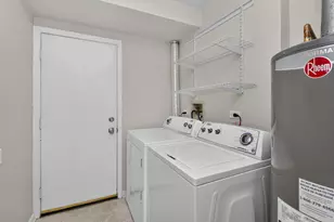 181 Inverness Ct, Elk Grove Village, IL 60007 - Photo 14