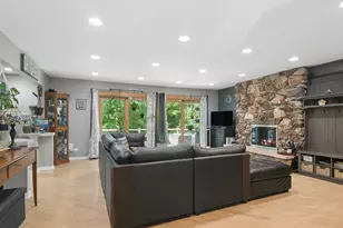 170 S Ela Rd, Barrington, IL 60010 - Photo 4