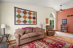 1412 Charleston Ct, Geneva, IL 60134 - Photo 4
