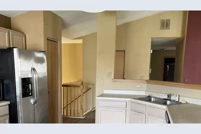 545 N Fox Trail #545, Round Lake, IL 60073 - Photo 2