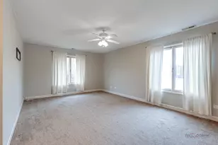 530 Cumberland Trail, Roselle, IL 60172 - Photo 22