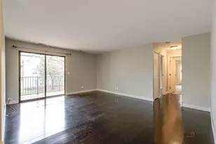 530 Cumberland Trail, Roselle, IL 60172 - Photo 6