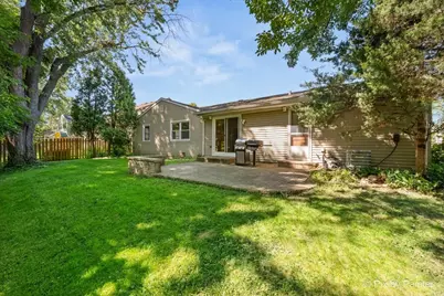 720 Woodhollow Lane, Buffalo Grove, IL 60089 - Photo 32