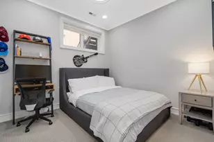 1046 W Altgeld St, Chicago, IL 60614 - Photo 20