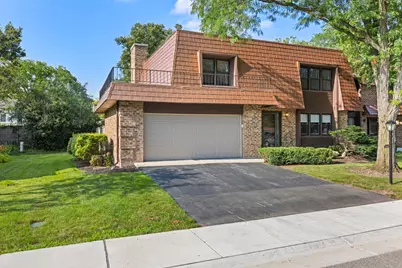3936 Dundee Road, Northbrook, IL 60062 - Photo 2