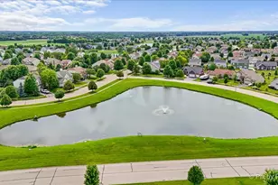 2240 Coventry Cir S, Sycamore, IL 60178 - Photo 42
