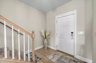 2240 Coventry Cir S, Sycamore, IL 60178 - Photo 4
