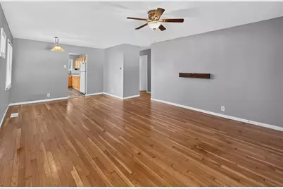 116 N Hickory Street, Waterman, IL 60556 - Photo 6