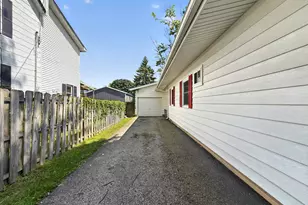 116 N Hickory St, Waterman, IL 60556 - Photo 22