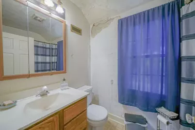 1205 W 6th Avenue, Rochelle, IL 61068 - Photo 18