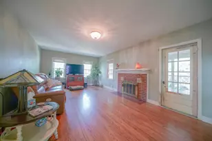 1205 W 6th Ave, Rochelle, IL 61068 - Photo 8